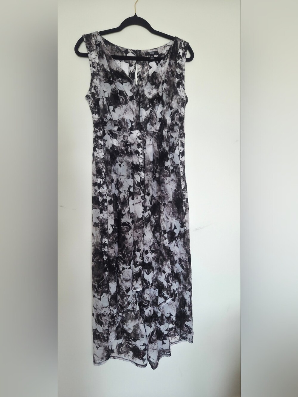 Simply Vera Vera Wang Black & Gray Watercolor Floral Maxi Dress